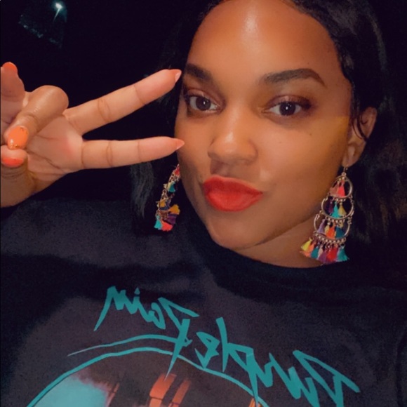 Meet your Posher, Alexis - Picture 5 of 16